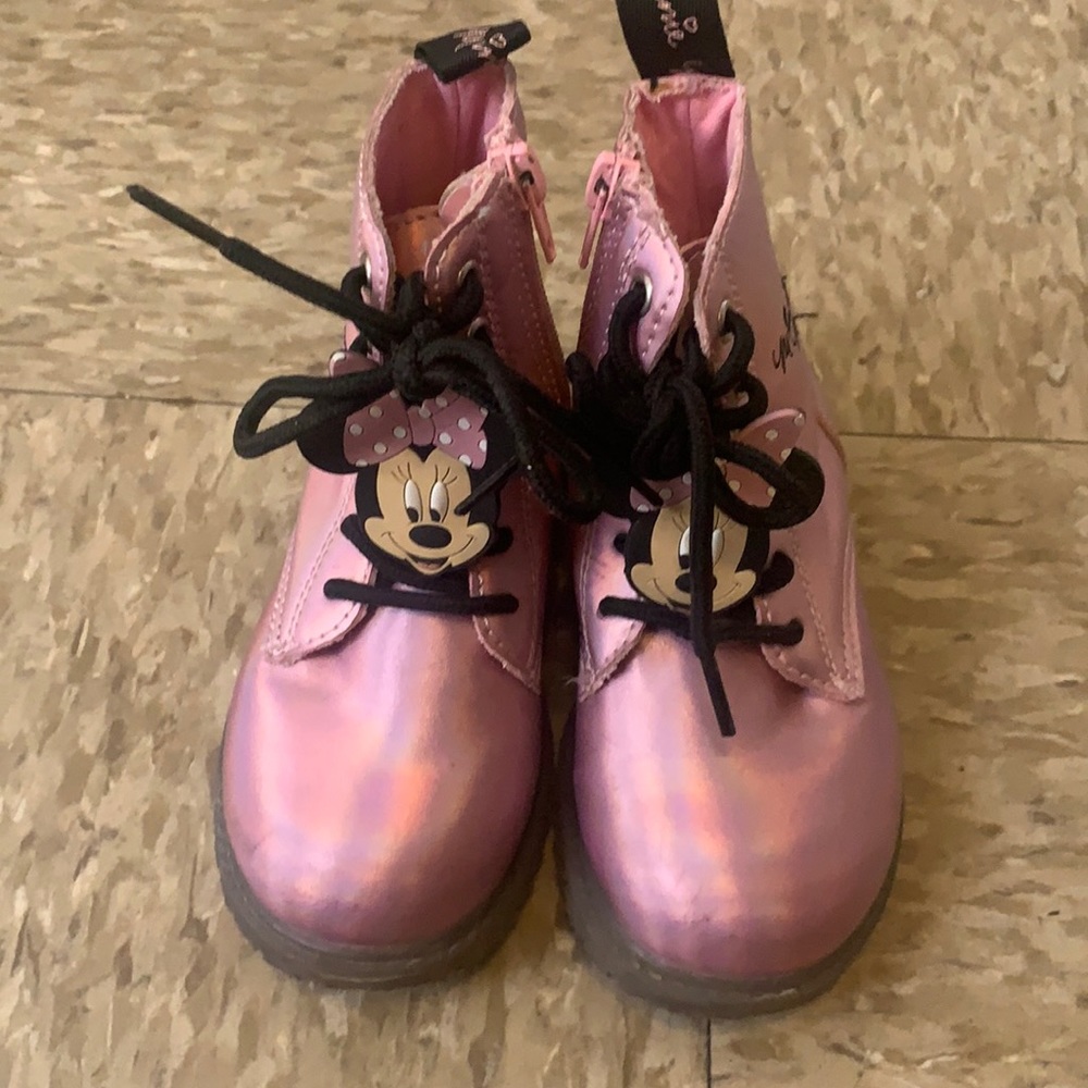 Girls size 9 boots